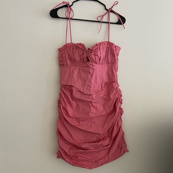 HOST PICK 🎉NWT White Fox Boutique Not Too Far Coral Mini Dress - Picture 2 of 12